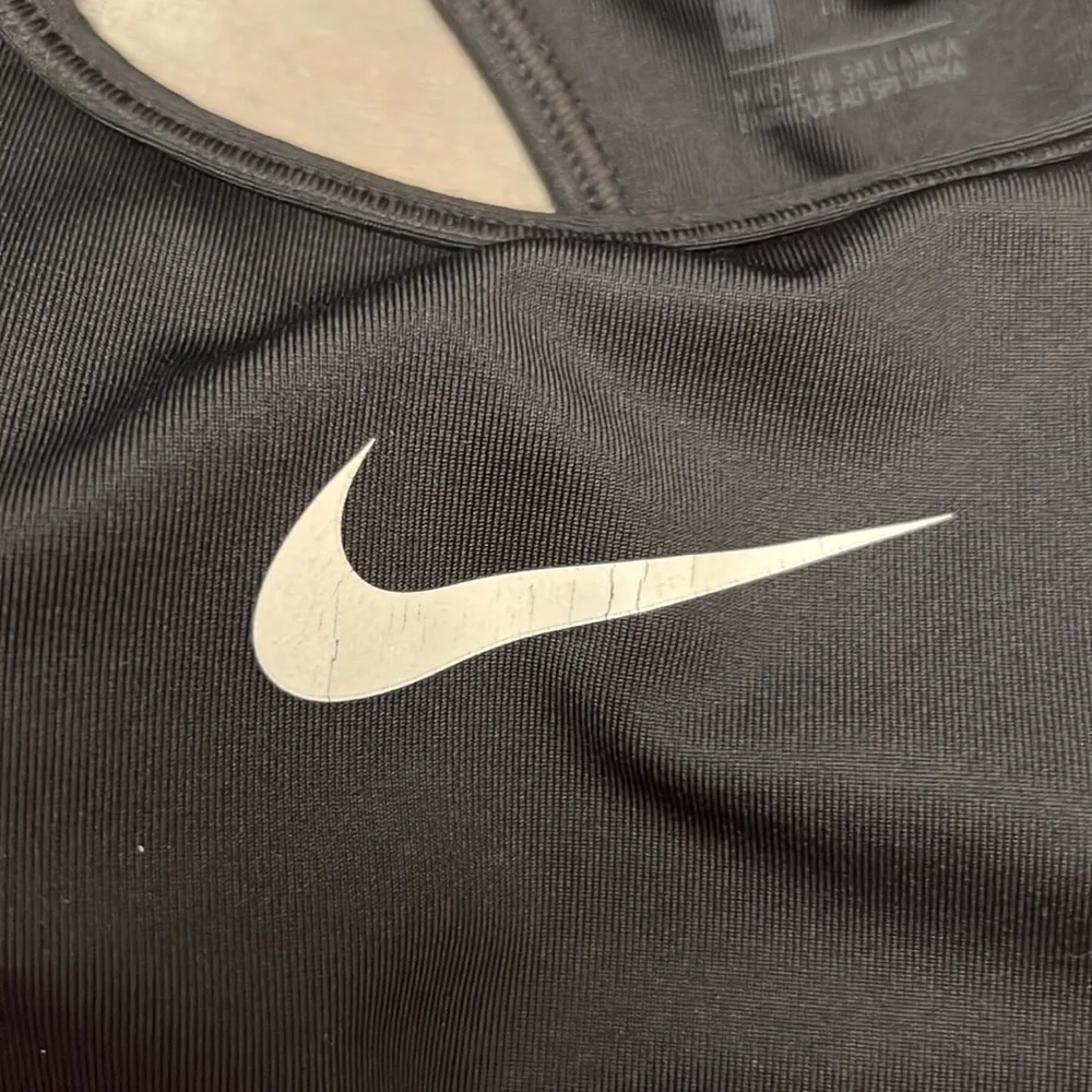 Nike Black Performance Sports Bra Intimates gently used no flaws has padding
